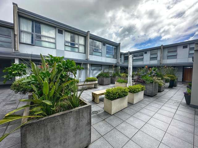 Prime Retail/Office in Mt Eden
