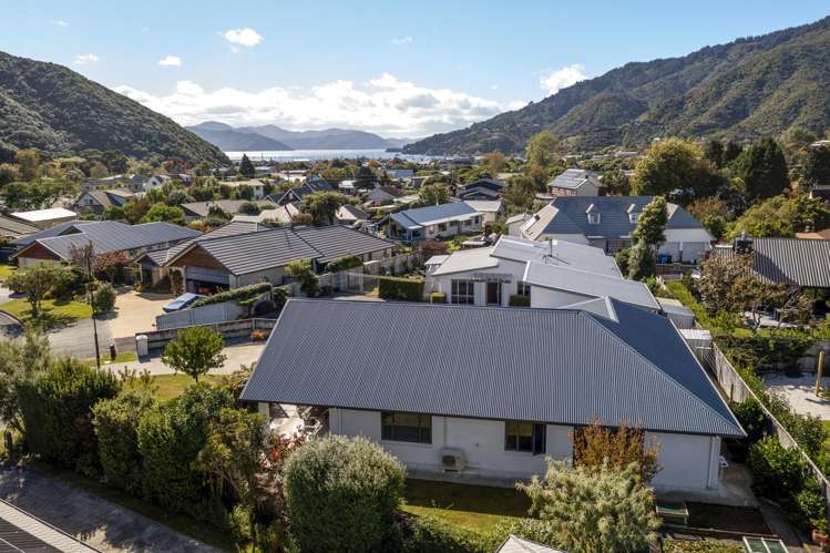 5 Whitby Close Waikawa_24