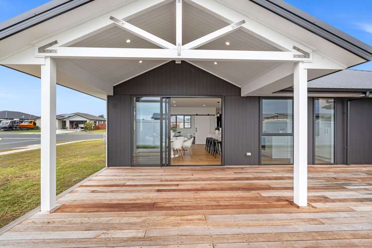 8 Te Piriti Road One Tree Point_23