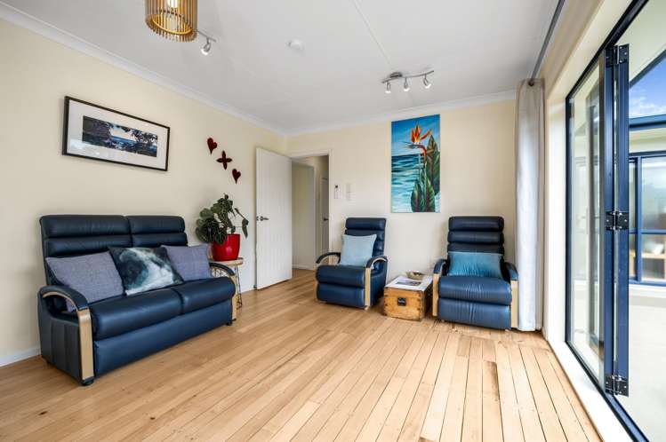 10 Seaforth Grove Greerton_7