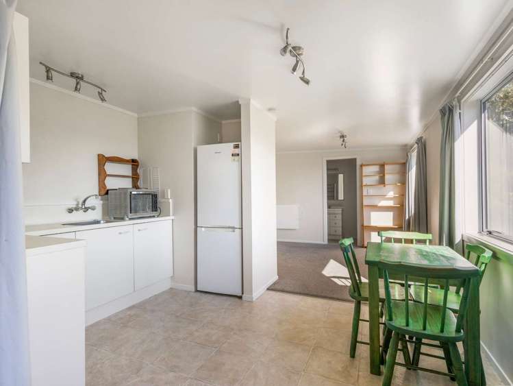 9 Kowhai Road Bluff Hill_26