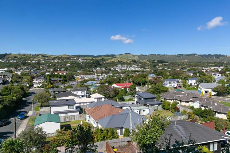 15 Romney Square Tawa_8
