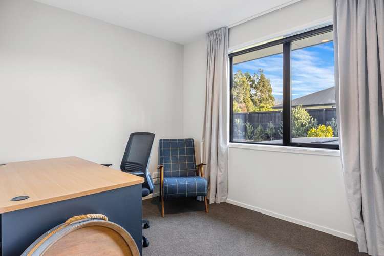 5 Earl Way Amberley_11