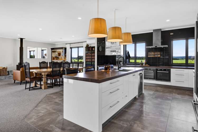 12b Kingsford-Smith Drive Hawera_16