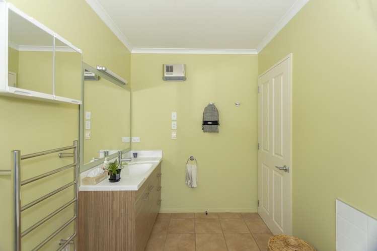 26 Hannah Place Holmes Hill_21