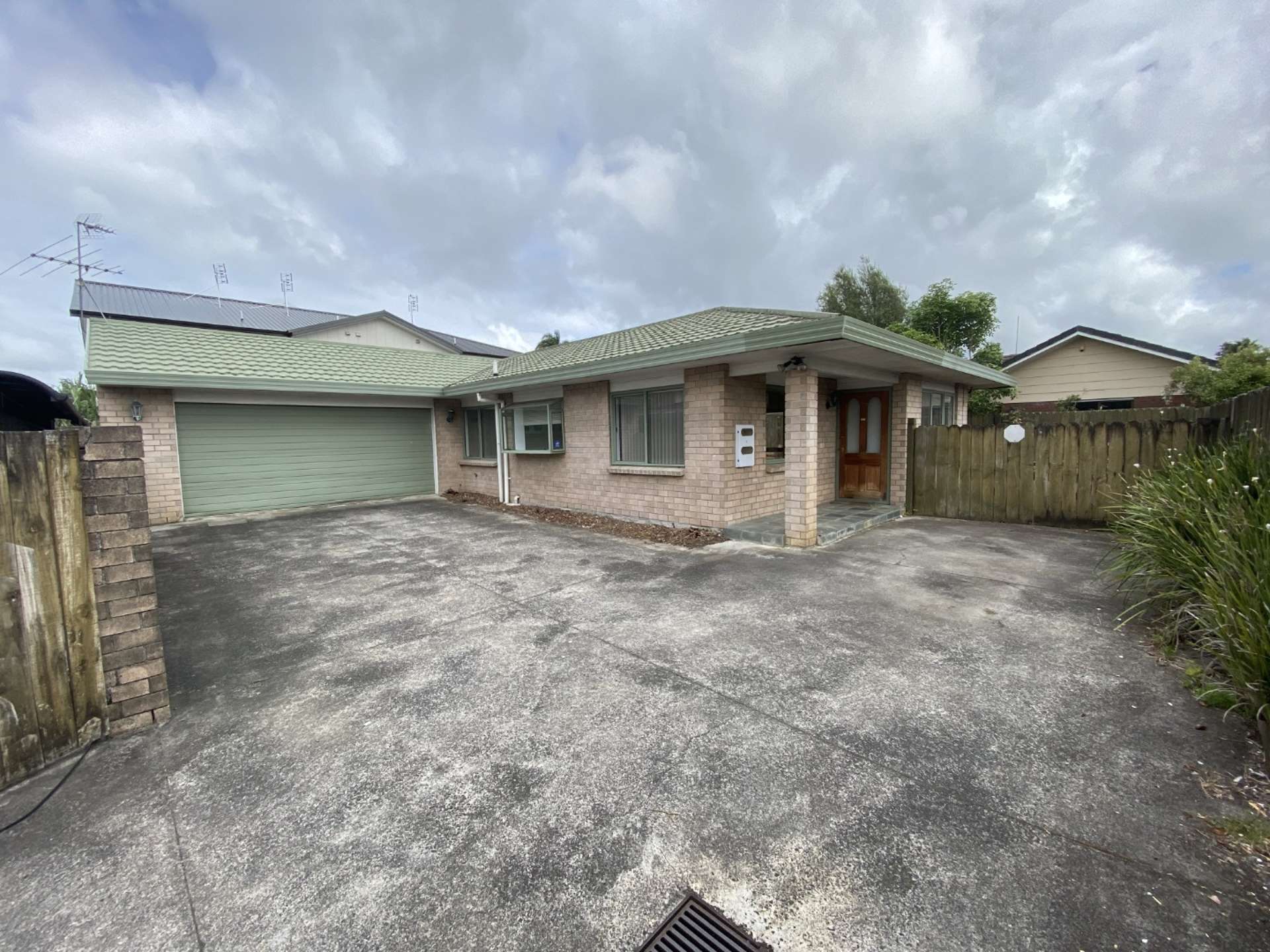 2/5 Campbell Place Papakura_0