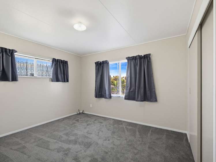 70 Tarbet Street Flaxmere_9