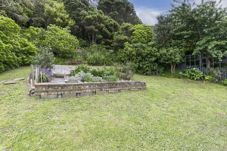 12 Raroa Place Pukerua Bay_18