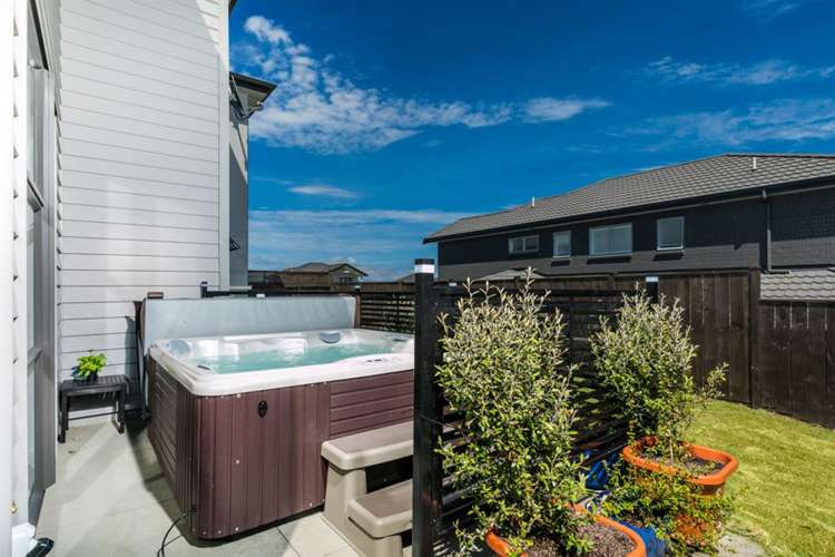 88 Mackay Drive Greenhithe_10