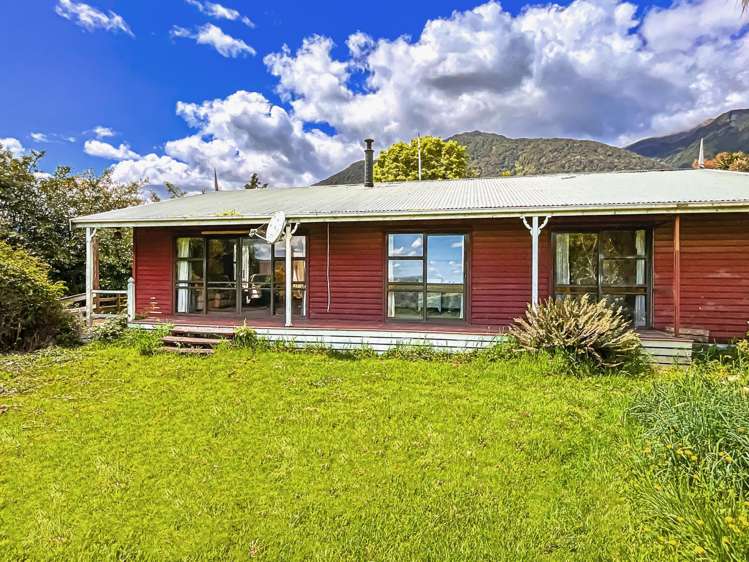 1425 Lake Brunner Road_0