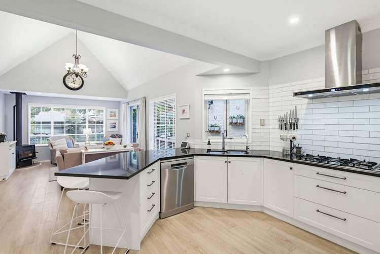 5 Patterson Grove Waikanae_22