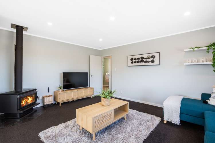 16 Mcmanaway Grove Stokes Valley_12