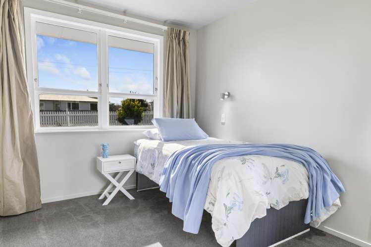 5 Tawa Street Hilltop_19