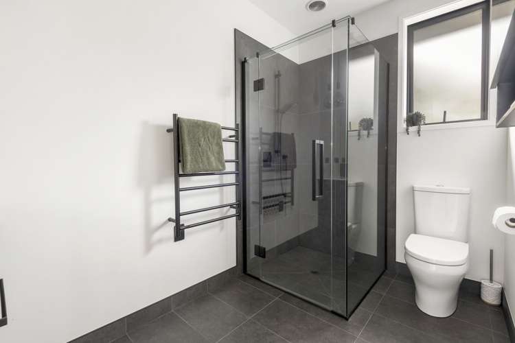 10 Tari Road Pukeatua_6