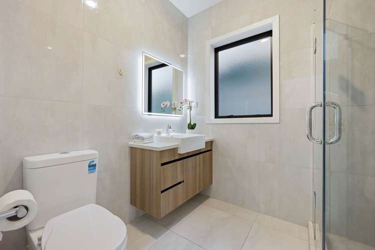 10 Tannaghmore Drive Flat Bush_13