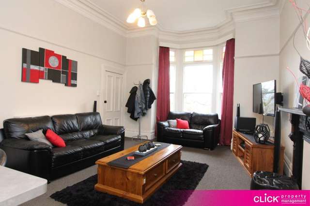 2/2 Royal Terrace 2202_2