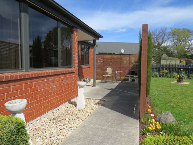 11/28 James Street Lincoln_1