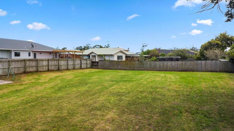 12 and 14 Aitkenhead Court, Parakai Helensville_17
