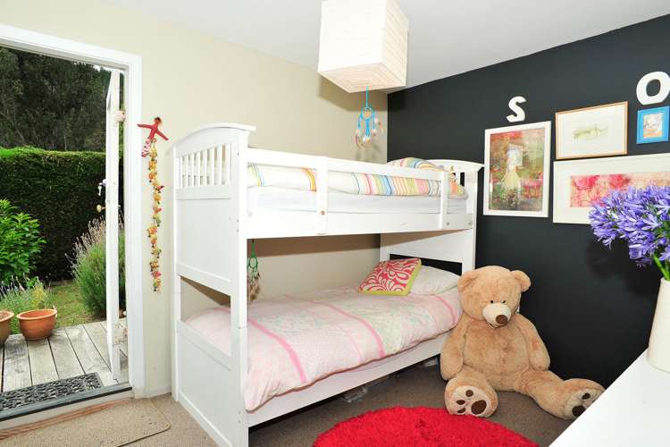 18 Andersons Road Charteris Bay_13