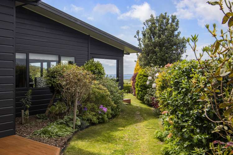 97 Morton Road Aongatete_23