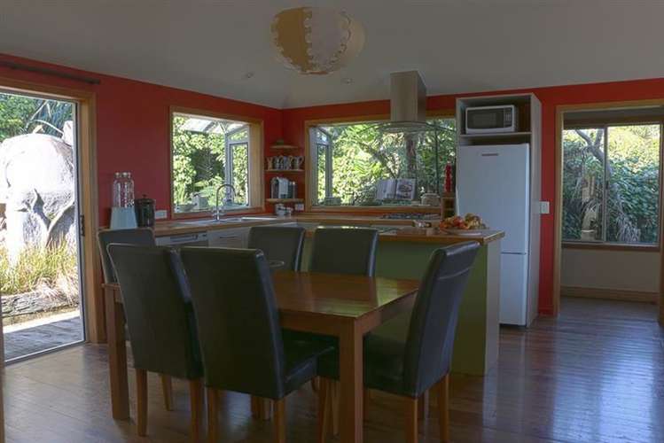 38 Athol Street Glenduan_5