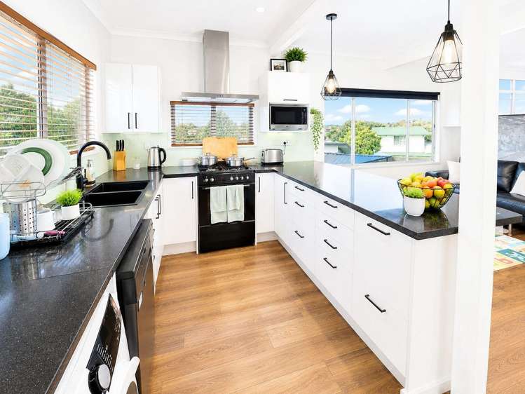 28 Pelorus Street Glenview_12