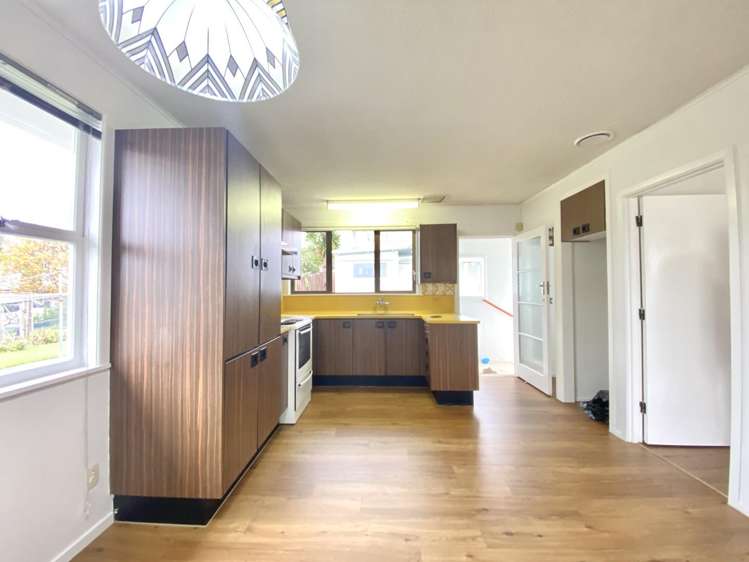 8 Whittle Place 1733_5