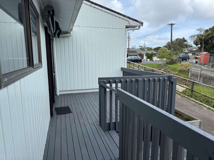 2/81 White Swan Road Mt Roskill_8