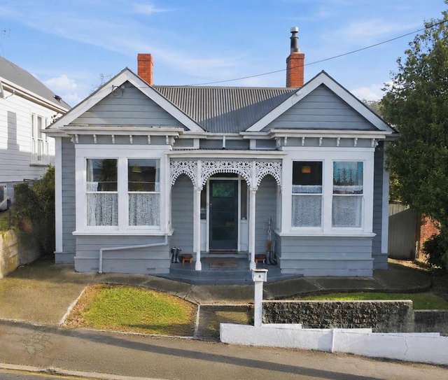 Villa with Investment & Development Potential