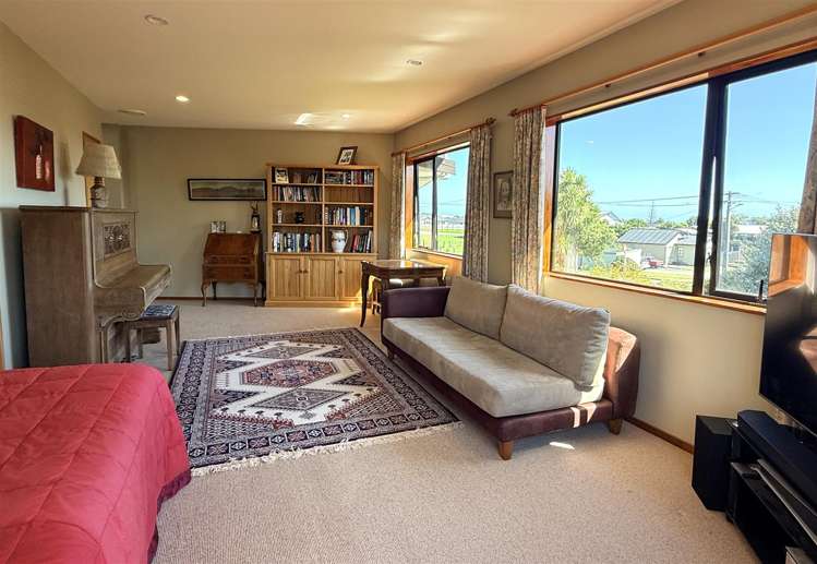 125 Coulson Road Paroa_24