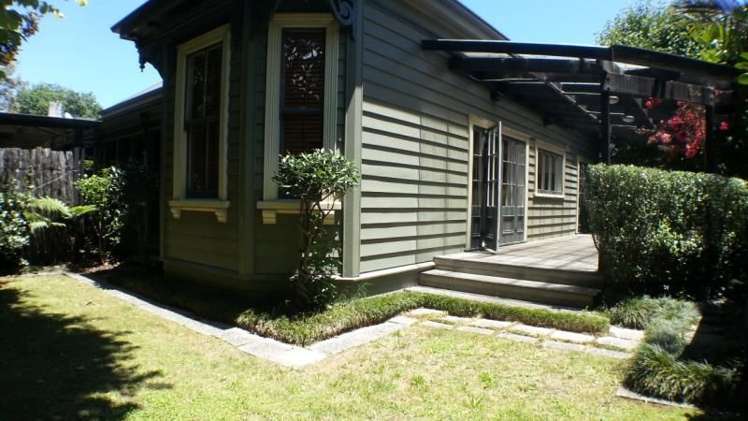 5a Bracken Avenue Epsom_1