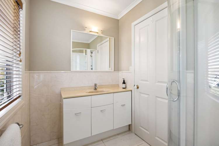 18A Rewi Road Royal Oak_19