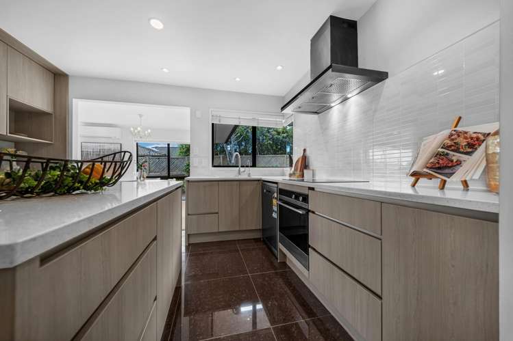 22A Crescent Hills Court Northpark_10