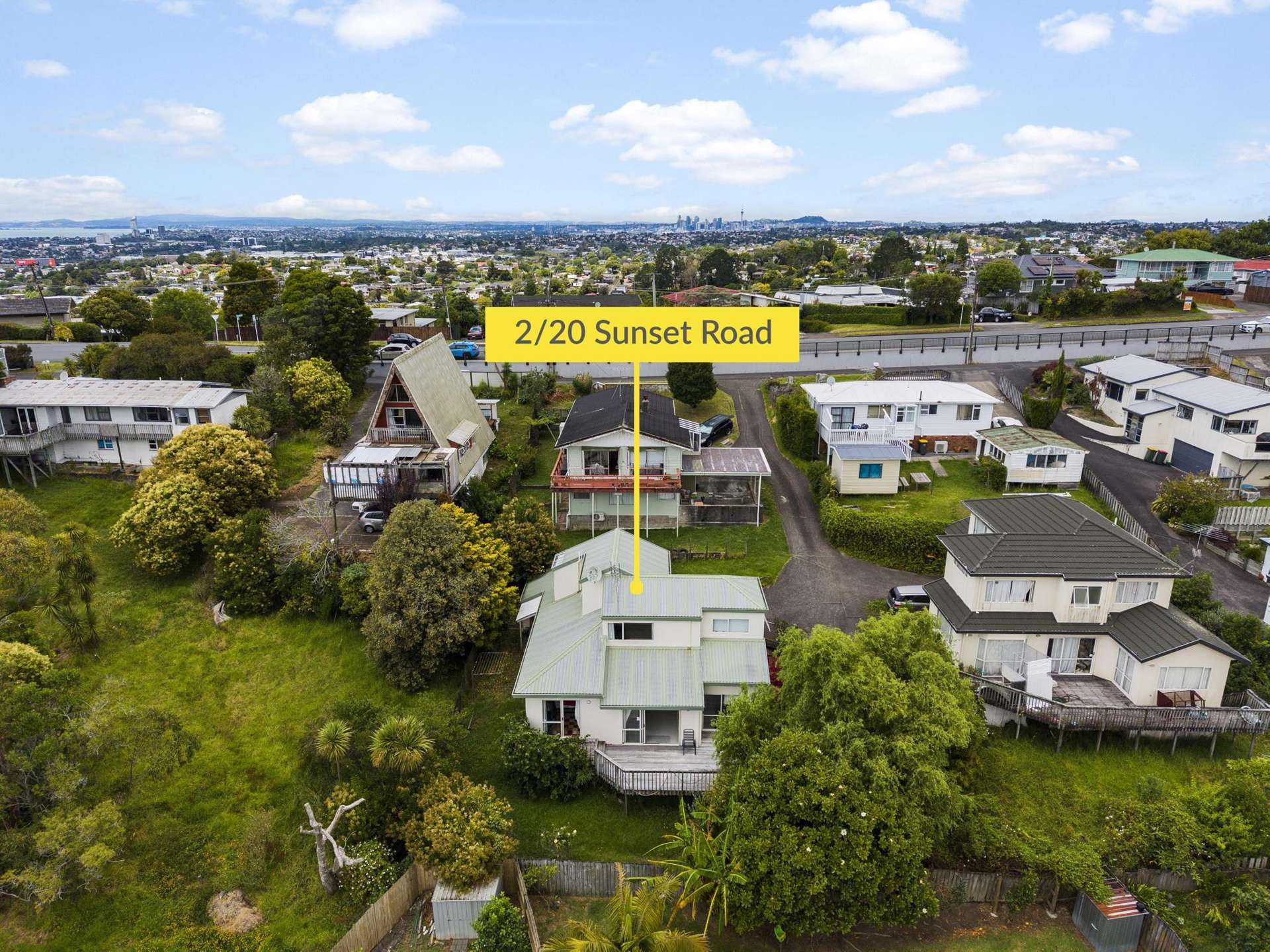2/20 Sunset Road Unsworth Heights_0