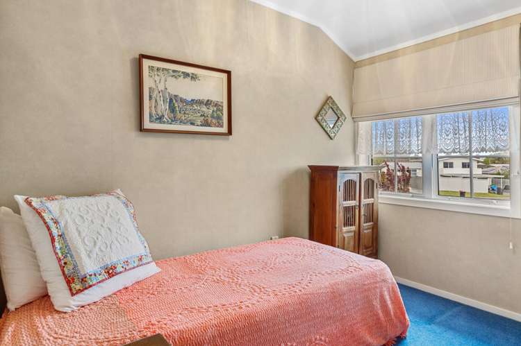 1 Matua Road Matua_17