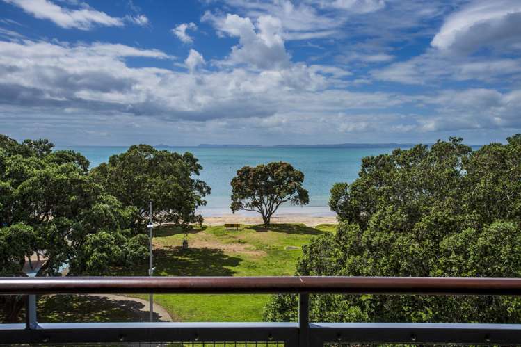 23/6 Beach Front Lane Browns Bay_2