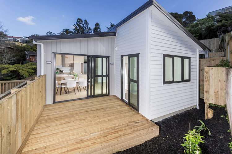 81B Ayton Drive Totara Vale_5