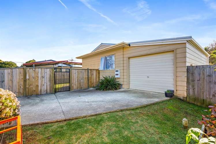 49a Springs Road Parakai_13