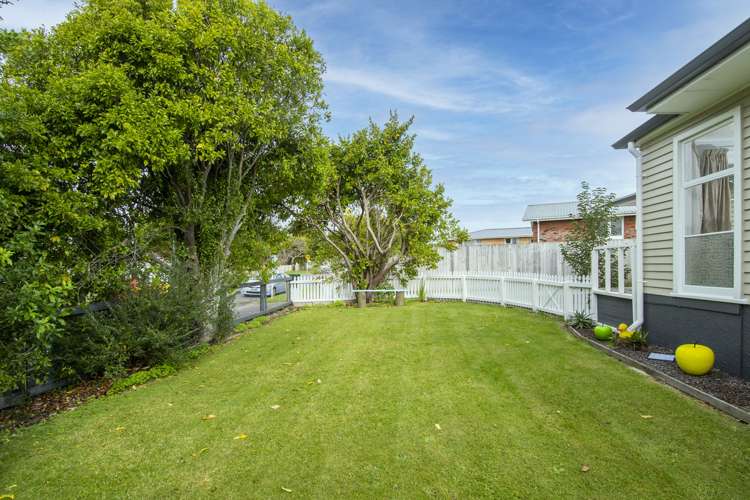 54a Henderson Crescent Parkvale_15