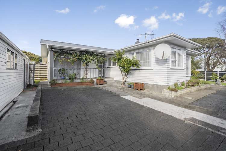 2 Meremere Street Wainuiomata_19