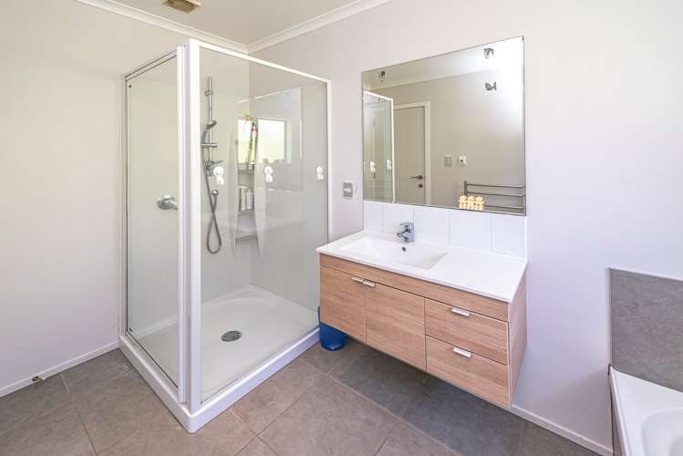 14 Dickens Lane Otamatea_17