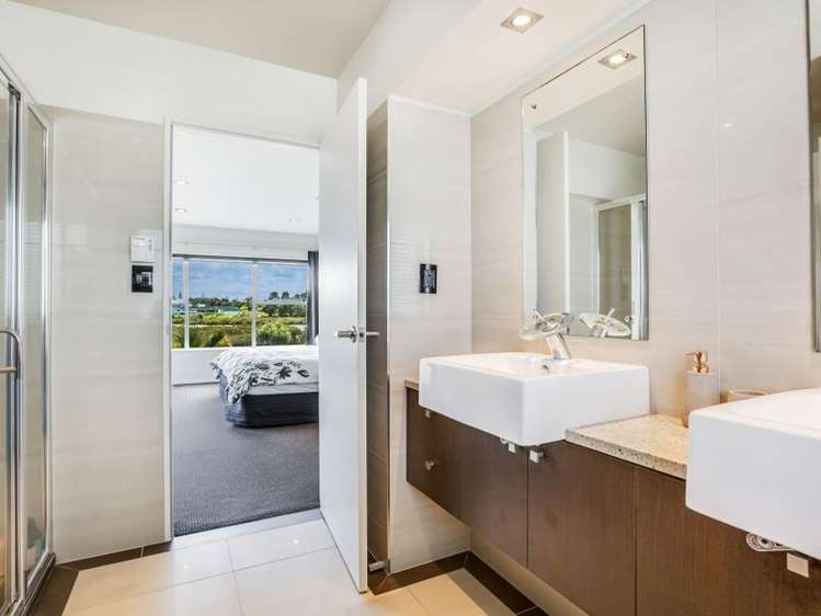 28 Stranraer Crescent Wattle Downs_27