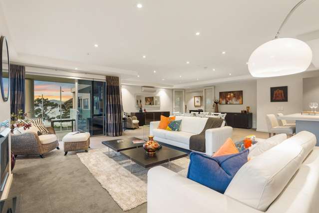Elegant Apartment for Beachside Living