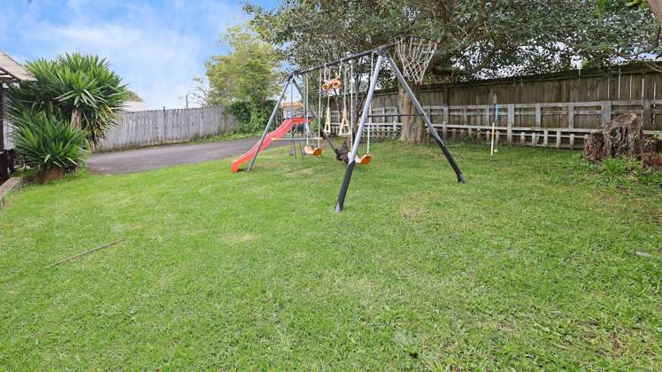 9 Leo Street Glen Eden_2