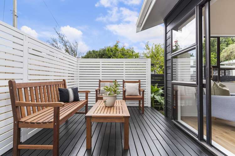 4/7 Vera Road Te Atatu South_17