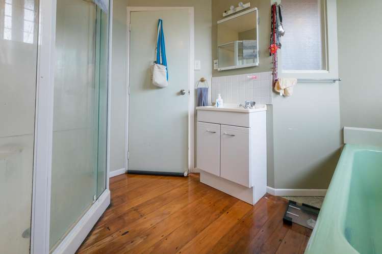 26 Yeovil Road Te Atatu Peninsula_12