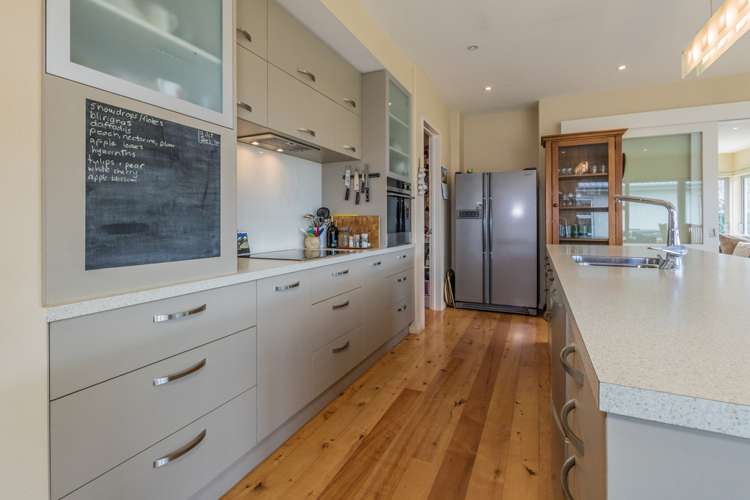 4 Ribbonwood Avenue Albert Town_11