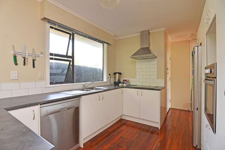 518a West Coast Road Oratia_8