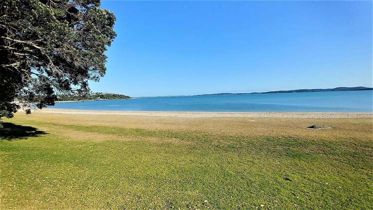 6 Herbert Pollard Drive Maraetai_13
