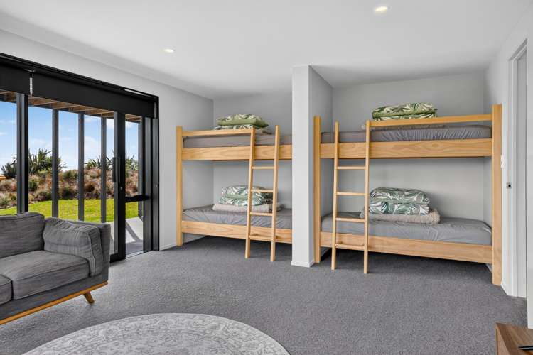102 The Ridge Langs Beach_16